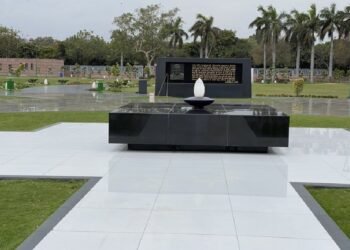 ವಾಜಪೇಯಿ ಪುಣ್ಯತಿಥಿ; ರಾಷ್ಟ್ರಪತಿ, ಪ್ರಧಾನಿ ನಮನ