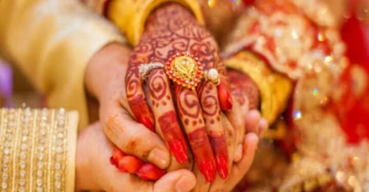 ತಾಳಿ ಕಟ್ಟುತ್ತಿದ್ದಂತೆಯೇ ವಧು ಸಾವು.. ಮೃತಳ ತಂಗಿಯನ್ನೇ ವರಿಸಿದ ವರ.. ಅಚ್ಚರಿಯ ವಿವಾಹ