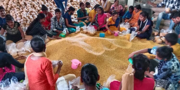 ಗುಲ್ಬರ್ಗ ಧರ್ಮಕ್ಷೇತ್ರದ ಸಮಾಜಸೇವಾ ಅಭಿವೃದ್ಧಿ ಸಂಸ್ಥೆಗಳ ನೇತೃತ್ವದಲ್ಲಿ ಬಡವರಿಗೆ ಫುಡ್ ಕಿಟ್