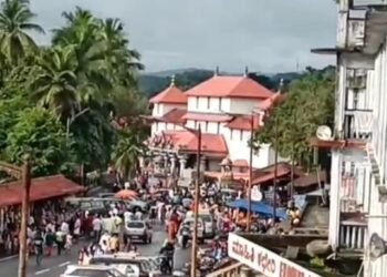 ಧರ್ಮಸ್ಥಳದಲ್ಲಿ ಬೆಳ್ಳಂಬೆಳಿಗ್ಗೆಯೇ ಭಕ್ತಸಾಗರ: ಕ್ಷೇತ್ರದ ಸುತ್ತಮುತ್ತ ಸಾವಿರಾರು ವಾಹನಗಳು