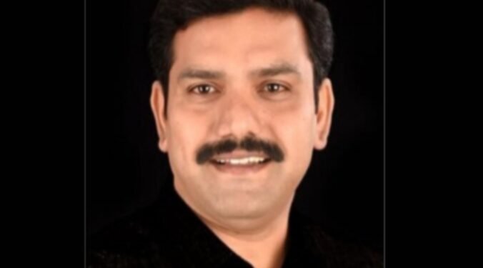 ರಾಮುಲು ಆಪ್ತನ ಬಂಧನ ವಿಚಾರ: ಟೀಕೆಗಳಿಗೆ ತನ್ನದೇ ಶೈಲಿಯಲ್ಲಿ ಪ್ರತಿಕ್ರಿಯಿಸಿದ ವಿಜಯೇಂದ್ರ