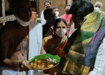 ಕಟೀಲು ಕ್ಷೇತ್ರಕ್ಕೆ ಆರೋಗ್ಯ ಮಂತ್ರಿ ಬೇಟಿ.. ಆಸ್ತಿಕರಲ್ಲಿ ಮೂಡಿದ ಆಶಾವಾದ