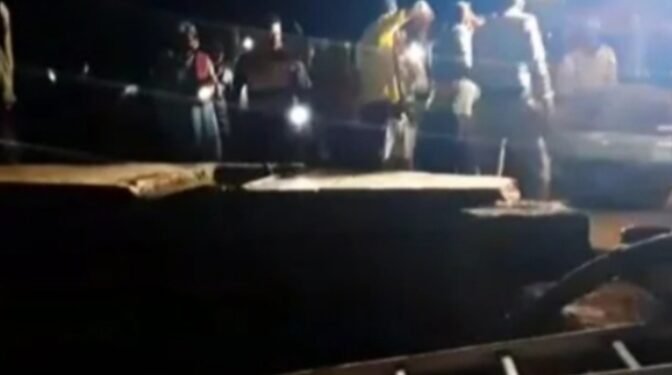 ಬಾವಿಗೆ ಬಿದ್ದ ಬಾಲಕ: ರಕ್ಷಿಸಲು ಹೋದ 20ಕ್ಕೂ ಹೆಚ್ಚು ಮಂದಿ ಸಮಾಧಿ