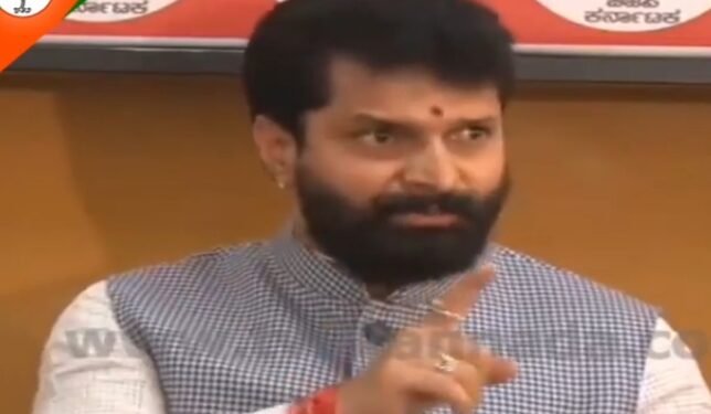 ಕಾಂಗ್ರೆಸ್ ಕಚೇರಿಯಲ್ಲಿ ಹುಕ್ಕಾ ಬಾರ್…; ‘We supprt CT Ravi’ ಎಂದ ನೆಟ್ಟಿಗರು