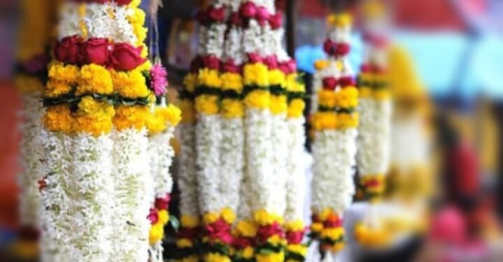 ಹಾರ-ತುರಾಯಿ ನಿರ್ಬಂಧ ವಿಚಾರ; ಸರ್ಕಾರದ ಆದೇಶದ ವಿರುದ್ದ ಸಿಡಿದೆದ್ದ ರೈತರು