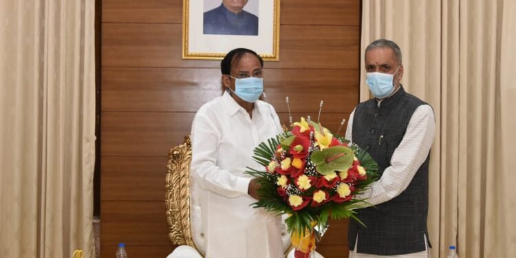 ಉಪ ರಾಷ್ಟ್ರಪತಿ ವೆಂಕಯ್ಯನಾಯ್ಡು ಭೇಟಿ ಮಾಡಿದ ಸ್ಪೀಕರ್ ಕಾಗೇರಿ