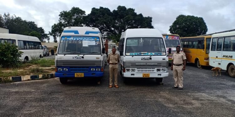 ಸಾರಿಗೆ ಅಧಿಕಾರಿಗಳ ಕಾರ್ಯಾಚರಣೆ: ಒಂದೇ ಸಂಖ್ಯೆಯ ಎರಡು ವಾಹನಗಳ ವಶ