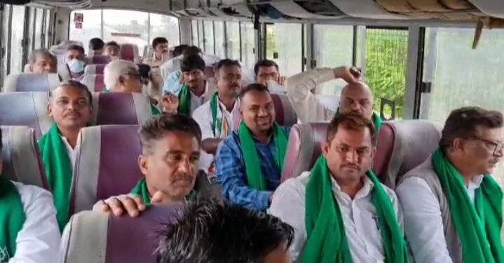 ಭಾರತ್ ಬಂದ್: ಆರ್ಟ್ ಆಫ್ ಲಿವಿಂಗ್ ಬಳಿ ಪ್ರತಿಭಟನೆ