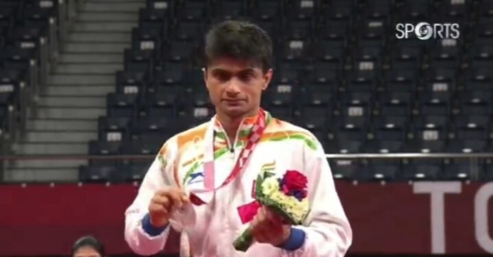 ‘ಬೆಳ್ಳಿ’ ಹುಡುಗ ಯತಿ’ರಾಜ’.. ಎಲ್ಲೆಲ್ಲೂ ಈತನದ್ದೇ ಮಾತು.. ಯಾರು ಈ ಕನ್ನಡಿಗ..?