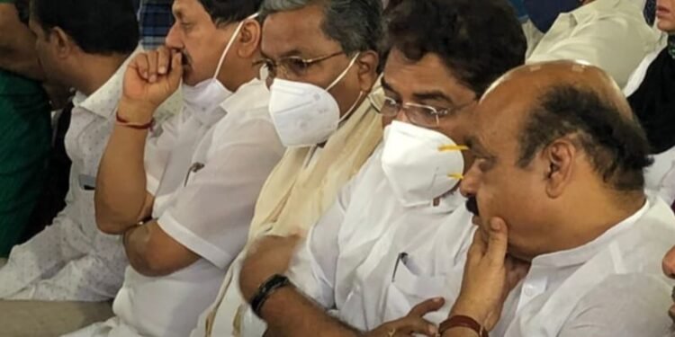 ‘ಪೃಥ್ವಿ’ಯ ಮಡಿಲು ಸೇರಿದ ‘ಅಪ್ಪು’ ಸರ್ಕಾರಿ ಗೌರವಗಳೊಂದಿಗೆ ಅಂತ್ಯಕ್ರಿಯೆ