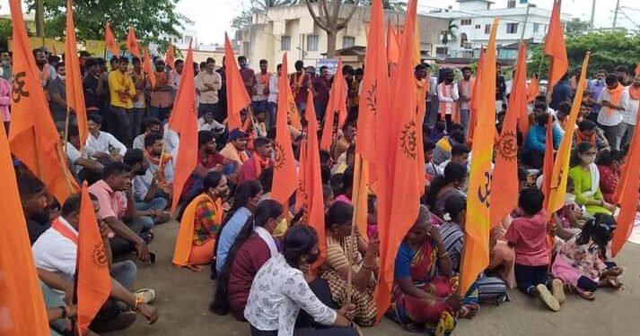 ಬೊಮ್ಮಾಯಿ‌ ಸರ್ಕಾರದ ವಿರುದ್ದ ಸಿಡಿದೆದ್ದ ಸಂಘ ಪರಿವಾರ.. ಕರಾವಳಿಯಲ್ಲಿ ನಾಯಕರ ಆಕ್ರೋಶದ ಭುಗಿಲು