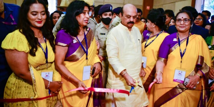 ‘ಒಗ್ಗಟ್ಟಾಗಿ ಬೆಳೆಯೋಣ’: ಮಹಿಳಾ ಉದ್ಯಮಿಗಳ ಆತ್ಮಸ್ಥೈರ್ಯ ಹೆಚ್ಚಿಸಿದ ಸಿಎಂ ಭರವಸೆ