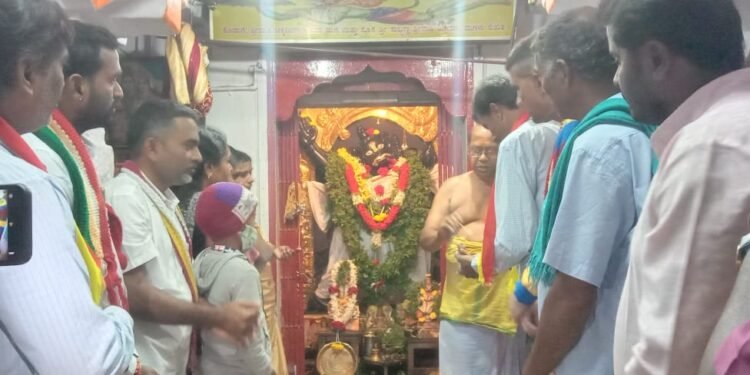 ಭಾರೀ ಮಳೆ ಹಿನ್ನೆಲೆ.. ದೇವರ ಮೊರೆ ಹೋದ ಜನ