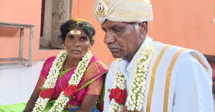 3 ದಶಕಗಳ ಪ್ರೀತಿ.. 65ನೇ ವಯಸ್ಸಲ್ಲಿ ಮದುವೆ