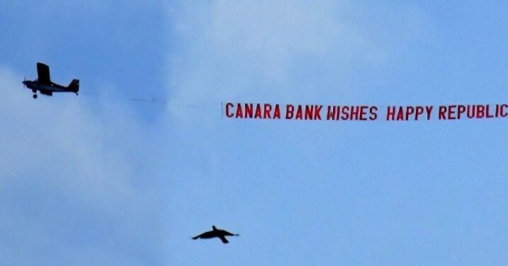 VIDEO: ಕೆನರಾ ಬ್ಯಾಂಕ್‌ನಿಂದ ಏರೋಪ್ಲೇನ್‌ ಮೂಲಕ ಶುಭಾಶಯ: ಗಣರಾಜ್ಯೋತ್ಸವ ವಿಶಿಷ್ಟ ಆಚರಣೆ