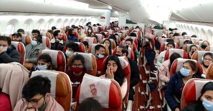 VIDEO: ಉಕ್ರೇನ್‌‌ನಿಂದ ವಿದ್ಯಾರ್ಥಿಗಳ‌ ಆಗಮನ: ಬೆಂಗಳೂರಿನಲ್ಲಿ ಸಚಿವರಿಂದ ಸ್ವಾಗತ