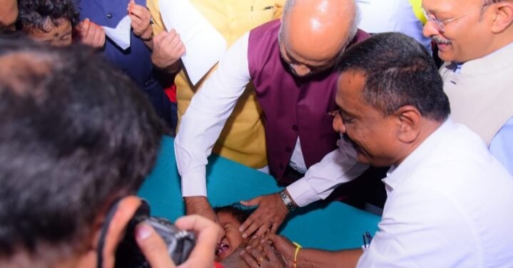 ಪಲ್ಸ್ ಪೋಲಿಯೋ ಲಸಿಕಾ ಹನಿ ಹಾಕಿ ಅಭಿಯಾನಕ್ಕೆ ಚಾಲನೆ ನೀಡಿದ ರಾಕೇಶ್ ಸಿಂಗ್