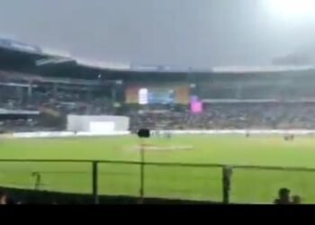 VIDEO: ‘ಬೊಂಬೆ ಹೇಳುತೈತೆ..’ ಕ್ರಿಕೆಟ್ ಅಂಗಳದಲ್ಲಿ ಅಚ್ಚರಿಯ ಸನ್ನಿವೇಶ.. ವೀಡಿಯೋ ವೈರಲ್