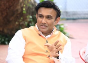 ಹಾಜರಾತಿ ಆಧರಿಸಿ ಸಂಬಳ: ಆರೋಗ್ಯ ಇಲಾಖೆಯಲ್ಲಿ ಸೋಮಾರಿಗಳ‌ ವೇತನಕ್ಕೆ ಕತ್ತರಿ