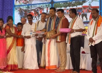 ನೆರೆ ಸಂತ್ರಸ್ತರ ಆಶಾಕಿರಣ ‘ಬದುಕು ಕಟ್ಟೋಣ ಟೀಂ’: ಬೆಳ್ತಂಗಡಿಯಲ್ಲಿ 12 ಮನೆ ಗೃಹ ಪ್ರವೇಶ