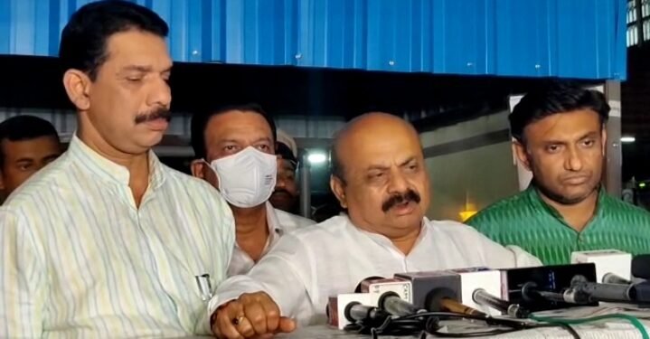 ರಾತ್ರೋ ರಾತ್ರಿ ತುರ್ತು ಸುದ್ದಿಗೋಷ್ಠಿ: ಜನೋತ್ಸವ ರದ್ದು ಕುರಿತು ಮಾಹಿತಿ ಹಂಚಿಕೊಂಡ ಸಿಎಂ