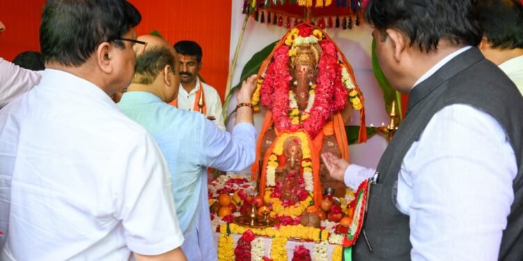 ಹಿಂದು ಮಹಾ ಗಣಪತಿಯ ದಶ೯ನ ಪಡೆದ ಸಿಎಂ ಬೊಮ್ಮಾಯಿ.