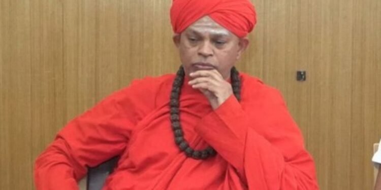 ಮುರುಘಾ ಶ್ರೀಗಳ ಬಂಧನ ವಿಚಾರಕ್ಕೆ ಸಂಬಂಧಿಸಿ ಚರ್ಚೆ ಮಾಡದಿರುವುದೇ ಸೂಕ್ತ: ಪ್ರತಿಪಕ್ಷ ಮುಖಂಡರ ಸಲಹೆ