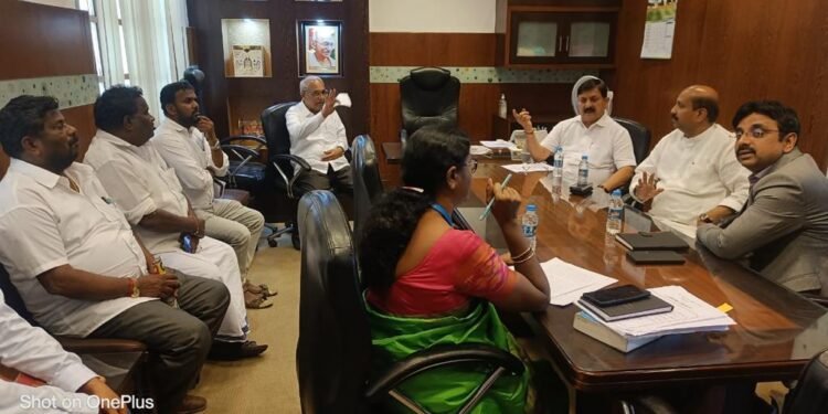 ರಾಷ್ಟ್ರೀಯ ಮಹಿಳಾ ಕಾಂಗ್ರೆಸ್ ಅಧ್ಯಕ್ಷೆ ನೆಟ್ಟಾ ಡಿಸೋಜ-ಡಿಕೆಶಿ ಭೇಟಿ