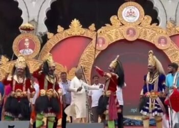 ಮೈಸೂರು ದಸರಾ ವೈಭವದಲ್ಲಿ ಸಚಿವರ ನೃತ್ಯ ಸನ್ನಿವೇಶ