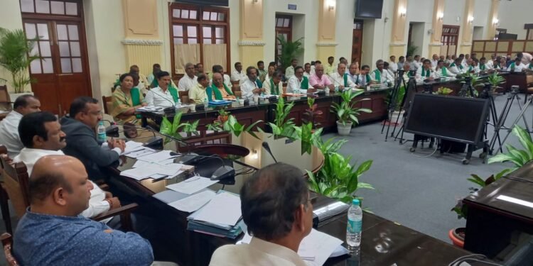 ಕಬ್ಬುದರ ನಿಗದಿ ವಿಚಾರ: ಸರ್ಕಾರಕ್ಕೆ 20ರ ಗಡುವು ನೀಡಿದ ರೈತರು