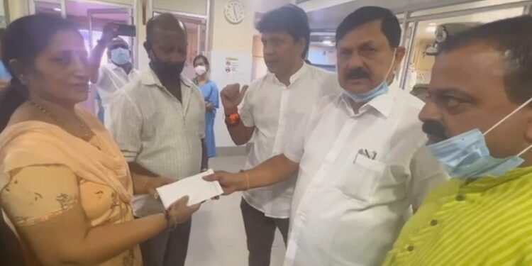 ಆಟೋ ಬ್ಲಾಸ್ಟ್ ಕೇಸ್: ಗಾಯಾಳು ಚಾಲಕನ ಚಿಕಿತ್ಸೆಗೆ ಗೃಹಸಚಿವರಿಂದ ನೆರವು