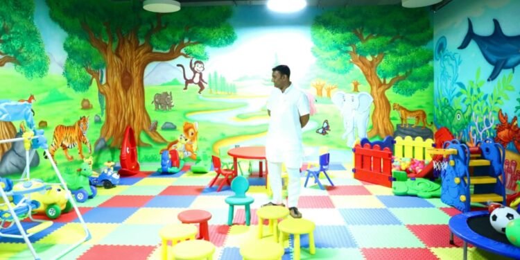 ‘ಮಕ್ಕಳ ಆರೈಕೆ ನಮ್ಮ ಕರ್ತವ್ಯ’: ಆರೋಗ್ಯ ಇಲಾಖೆ ಸಿಬ್ಬಂದಿಯ ಮಕ್ಕಳಿಗಾಗಿ ‘ಡೇ-ಕೇರ್ ಸೆಂಟರ್’