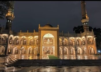 ‘ಮಸೀದಿ ದರ್ಶನ’: ಬೆಂಗಳೂರಿನ ಖಾದ್ರಿಯಾ ಮಸೀದಿಯಲ್ಲಿ ನವೆಂಬರ್ 5ರಂದು ಸರ್ವ ಧರ್ಮೀಯರಿಗೆ ಹೀಗೊಂದು ವಿಶೇಷ ಪ್ರವೇಶಾವಕಾಶ