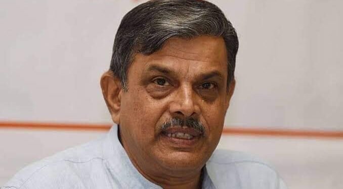 ತೀವ್ರ ಸ್ವರೂಪ ಪಡೆದ ಕಬ್ಬು ಬೆಳೆಗಾರರ ಹೋರಾಟ.. ಕುರುಬೂರು ಸೇರಿ ನೂರಾರು ರೈತರ ಬಂಧನ