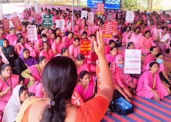 ಸರ್ಕಾರಕ್ಕೆ ಬಿಸಿ ಮುಟ್ಟಿಸಿದ ‘ಆಶಾ’ ಹೋರಾಟ.. ಹಿಂಬಾಕಿ ನೀಡಲು ಅಧಿಕಾರಿಗಳು ಒಪ್ಪಿಗೆ