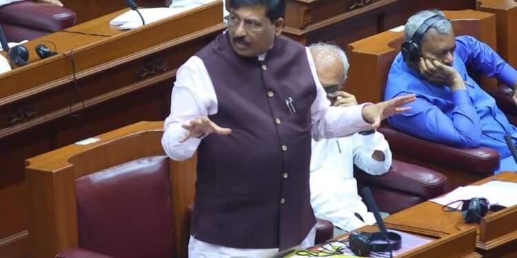 ಜಿಲ್ಲಾ ಕೇಂದ್ರಗಳಲ್ಲಿ ಉದ್ಯಮಿಯಾಗು-ಉದ್ಯೋಗ ನೀಡು ಕಾರ್ಯಾಗಾರ: ಸಚಿವ ನಿರಾಣಿ