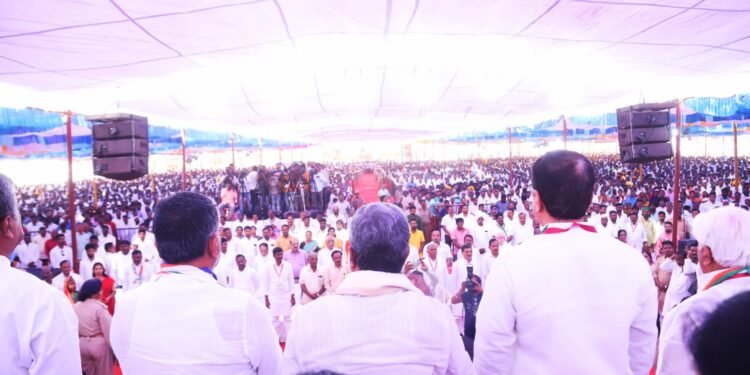 ಉತ್ತರ ಕರ್ನಾಟಕದಲ್ಲಿ ಕಾಂಗ್ರೆಸ್ ಮತ್ತೊಮ್ಮೆ ಶಕ್ತಿಪ್ರದರ್ಶನ.. ಜನಸಾಗರ ಕಂಡು ‘ಕೈ’ ನಾಯಕರು ಪುಳಕ..