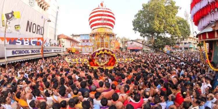 ಮಂಗಳೂರು ರಥೋತ್ಸವ.. ಕಾರ್‌ಸ್ಟ್ರೀಟ್ ವೈಭವದ ದೃಶ್ಯ ಧಾರೆ.. 360 ಡಿಗ್ರಿ ಫೊಟೋ ಆಕರ್ಷಣೆ ಹೀಗಿದೆ..