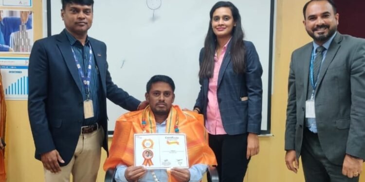 ಸಂಶೋಧನಾ ವಿದ್ಯಾರ್ಥಿಯ ಪರಶ್ರಮಕ್ಕೆ ಪುರಸ್ಜಾರ: ಈಶ್ವರ್ಗೆ ‘ಸೇವಾ ರತ್ನ’ ಪ್ರಶಸ್ತಿ ಪ್ರದಾನ