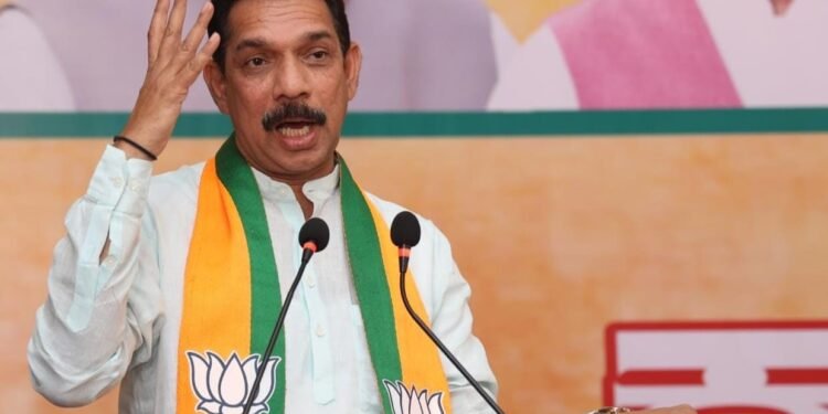 ಕಾಂಗ್ರೆಸ್ ಪಕ್ಷಕ್ಕೂ ನಿರಾಸೆ- ಜೆಡಿಎಸ್ ಭದ್ರಕೋಟೆ ಛಿದ್ರ.. ಬಿಜೆಪಿಗೆ ಮತ್ತೊಮ್ಮೆ ಬಹುಮತ ಖಚಿತ ಎಂದ ಕಟೀಲ್