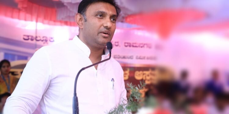 ಕನಕಪುರಕ್ಕೆ ನೀಡಿದ ಮೆಡಿಕಲ್‌ ಕಾಲೇಜನ್ನು ಚಿಕ್ಕಬಳ್ಳಾಪುರಕ್ಕೆ ಖಂಡಿತ ಕೇಳಿಲ್ಲ: ಸುಧಾಕರ್ ಸ್ಪಷ್ಟನೆ