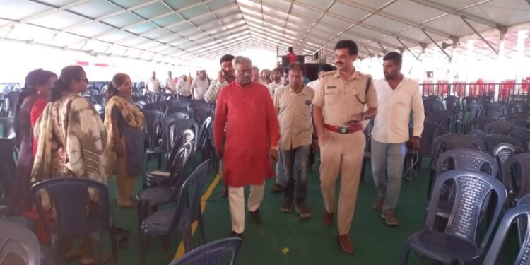ಕೊಮ್ಮಘಟ್ಟದಲ್ಲಿ ಬಿಜೆಪಿ ಶಕ್ತಿಪ್ರದರ್ಶನ; ಫಲಾನುಭವಿಗಳ ಸಮಾವೇಶದ ಸಿದ್ದತೆ ಪರಿಶೀಲಿಸಿದ ಸಚಿವ ST ಸೋಮಶೇಖರ್ 