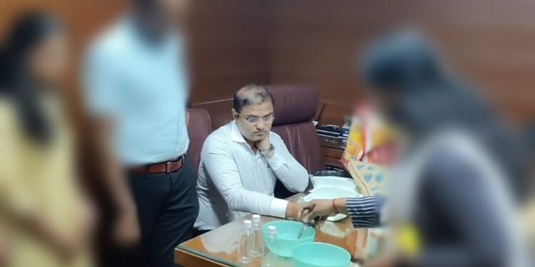 ಬಿಜೆಪಿ ಶಾಸಕನ ಪುತ್ರನ ಬಂಧನದ ಪ್ರತಿಧ್ವನಿ: ಸಿಎಂ ರಾಜೀನಾಮೆಗೆ ಕಾಂಗ್ರೆಸ್ ಆಗ್ರಹ