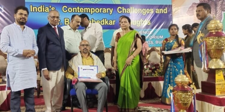 ಬೆಂಗಳೂರು ವಿವಿ: ಚಂದ್ರಪ್ಪ ಮಿಡ್ಲುಮುನಿ ಅವರಿಗೆ ಅತ್ಯುತ್ತಮ ಸಂಶೋಧನಾ ಲೇಖನದ ‘ಗೌರವ ಪ್ರಶಸ್ತಿ’