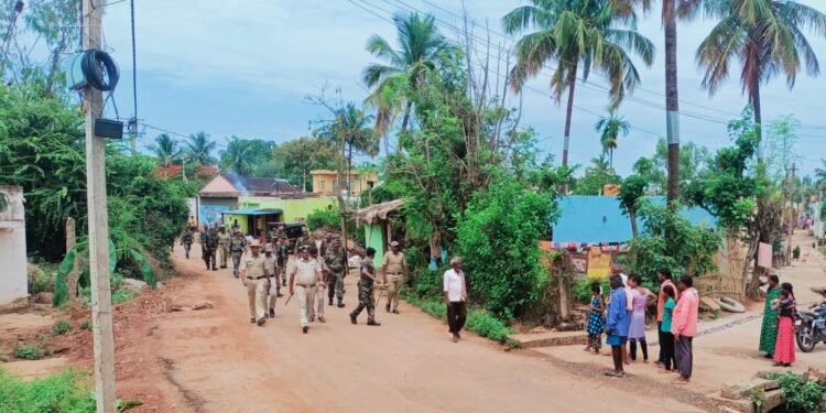 ವಿಧಾನಸಭಾ ಚುನಾವಣೆ: ದೊಡ್ಡಬಳ್ಳಾಪುರದಲ್ಲಿ ರೈಫಲ್ಸ್ ತುಕಡಿ ಪಥಸಂಚಲನ