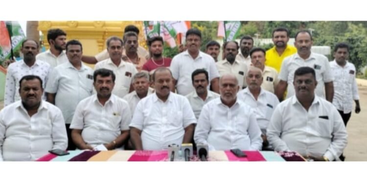 ‘ಆಪರೇಷನ್ ಹಸ್ತ..!’ ಬಿಜೆಪಿಯ ಆರು ಪ್ರಭಾವಿ ಮುಖಂಡರು ಕಾಂಗ್ರೆಸ್ ಸೇರ್ಪಡೆ