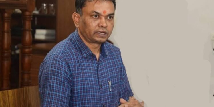 ಸರ್ಕಾರಿ ಕೆಲಸದಿಂದ ಪ್ರವೀಣ್ ನೆಟ್ಟಾರ್ ಪತ್ನಿ ವಜಾ.. ಬೊಮ್ಮಾಯಿ ಸರ್ಕಾರವೇ ಕಾರಣ.. ಬಿಜೆಪಿ ಕಾರ್ಯಕರ್ತರ ಆಕ್ರೋಶ ಸ್ಫೋಟ..