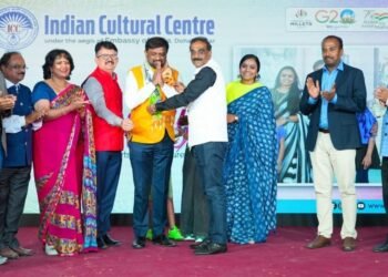 ಕತಾರ್ ಭಾರತೀಯ ಸಾಂಸ್ಕೃತಿಕ ಕೇಂದ್ರದಿಂದ ಕನ್ನಡಿಗ ಮಹೇಶ್ ಗೌಡರಿಗೆ ಸನ್ಮಾನ