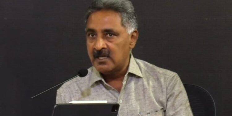 ಕಾಂಗ್ರೆಸ್ ಗೆದ್ದರೆ ಗೂಂಡಾರಾಜ್ಯ: ಸಂಸದ ತೇಜಸ್ವಿ ಸೂರ್ಯ ಹೇಳಿಕೆ ವಿರುದ್ದ ಆಯೋಗಕ್ಕೆ ದೂರು