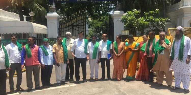 ಸಕ್ಕರೆ ಕಾರ್ಖಾನೆ ಮಾಲೀಕರು ಸಚಿವ ಸಂಪುಟಕ್ಕೆ ಸೇರುವುದನ್ನ ತಪ್ಪಿಸಿ ರಾಜ್ಯದ 30 ಲಕ್ಷ ರೈತರ ಬದುಕು ಸಂರಕ್ಷಿಸಿ